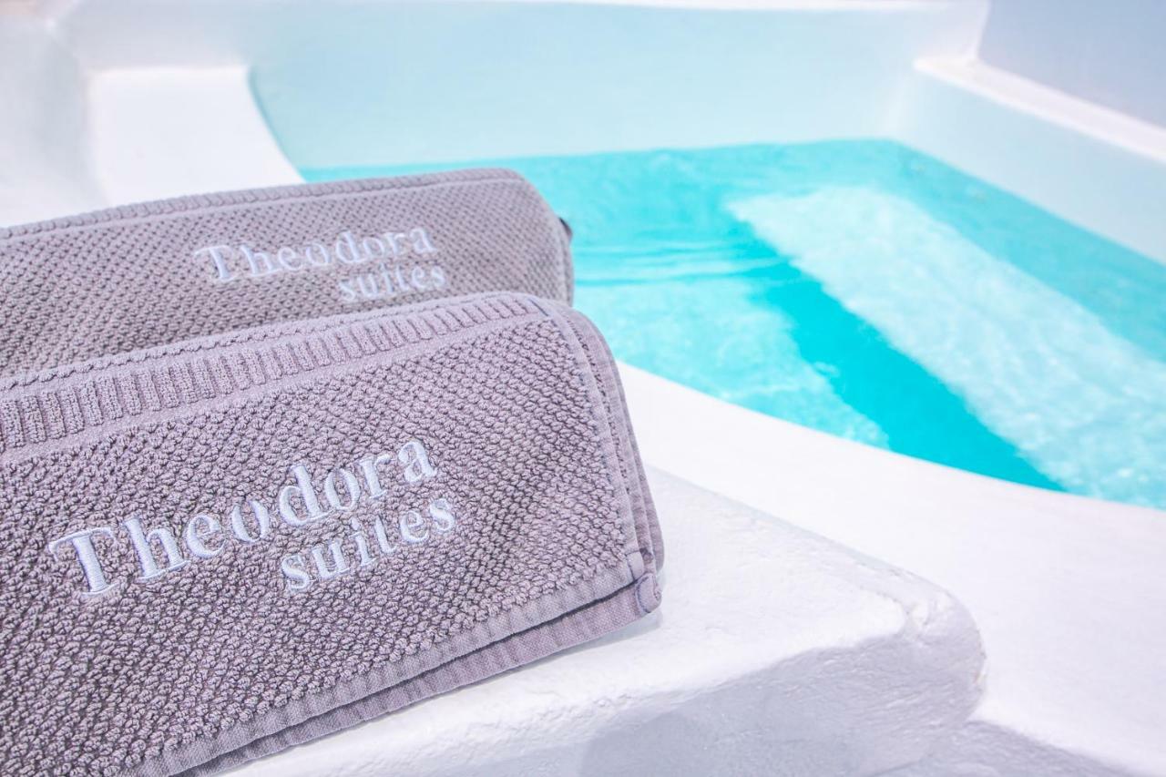 Theodora Suites (Adults Only) Oía Dış mekan fotoğraf